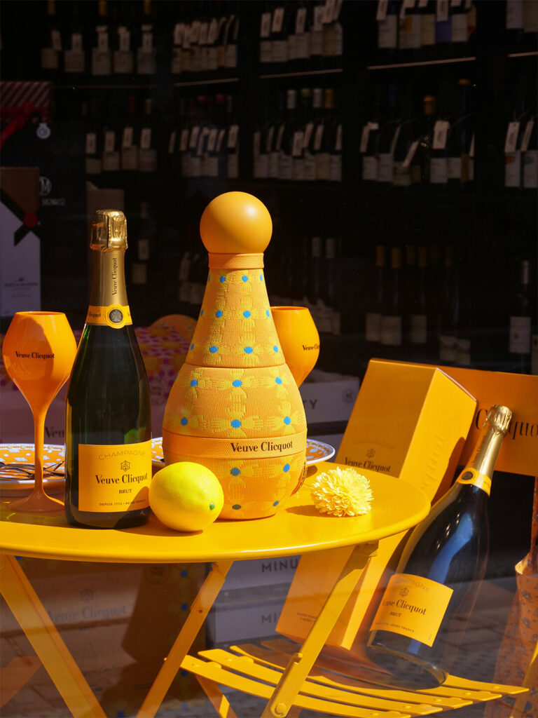 Une vitrine champagne de la cave